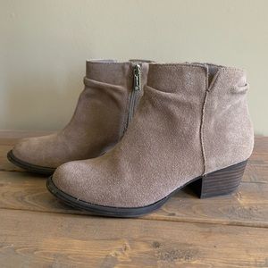Jessica Simpson ankle boots